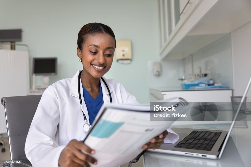 DIGITAListockphoto-2234054456-1024x1024